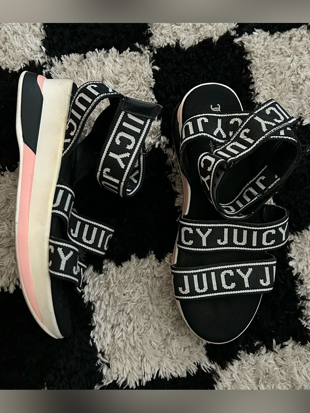 Juicy Couture Size 6 Impulse Logo Strap Platform Sandal Black White Pink
